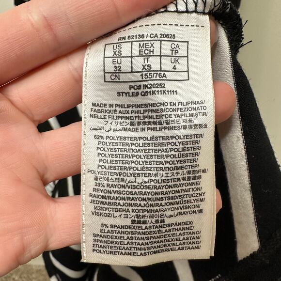 XS Guess Black White Striped Spaghetti Strap Maxi Dress Preppy Y2K Retro Resort - Picture 6 of 8